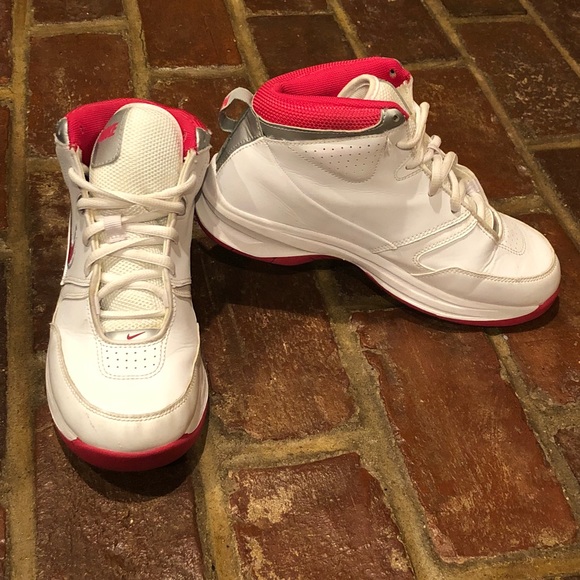 Nike Girls’ basketball sneakers - Picture 5 of 5